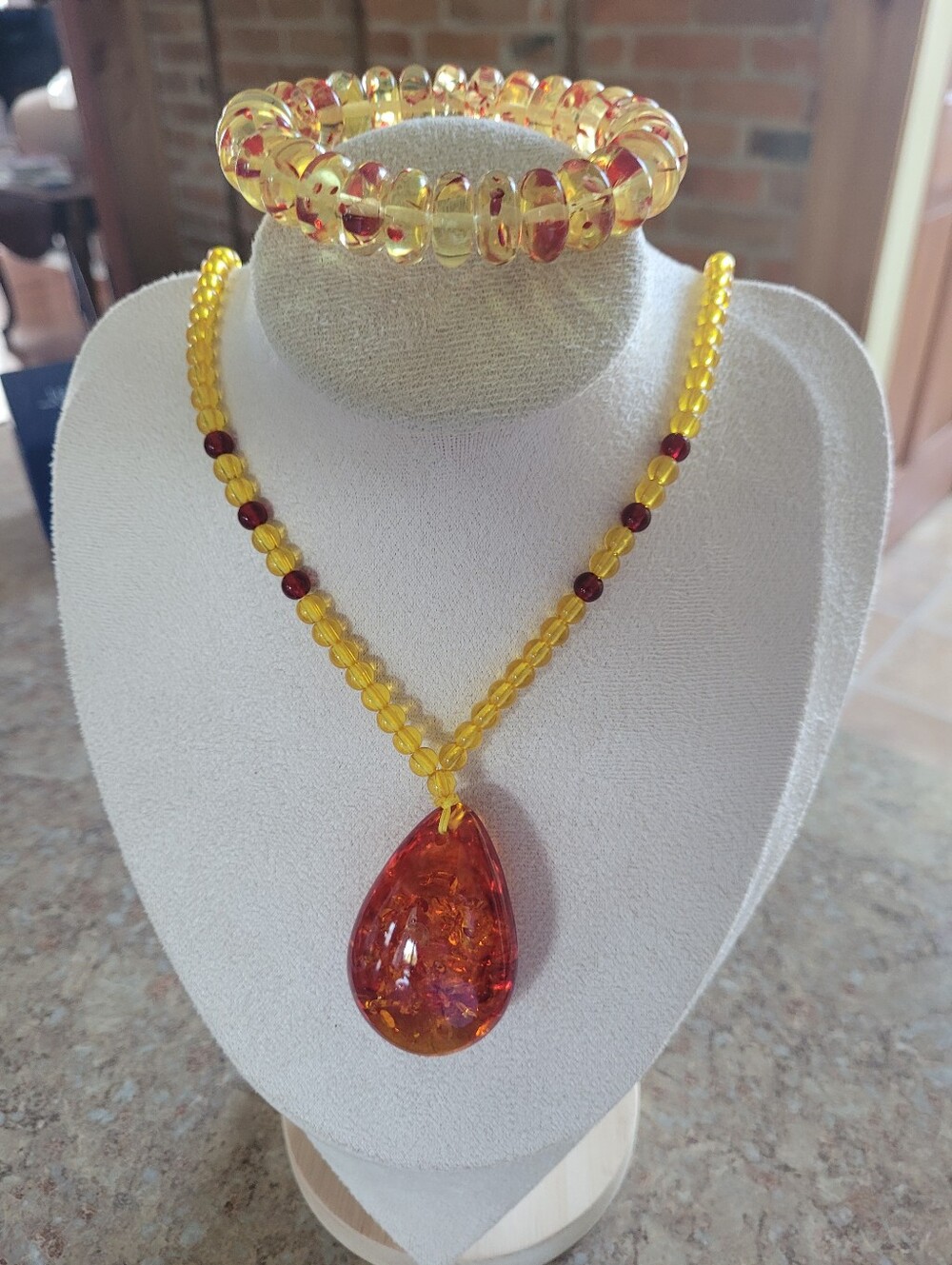 Yellow and Amber Teardrop Pendant Necklace, Bracelet, and Earrings Set